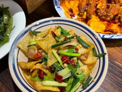 -松哥油焖大虾.小龙虾.黑鸭煲(海岸城店)