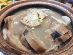 莲藕煲猪骨-林辉家宴·本地家常菜·头牌清远鸡(先锋店)