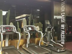 -TOP健身私教工作室(侨香店)