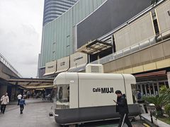 -上海世纪汇广场
