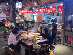 -萍姐火锅·公路夜市(武汉首店)