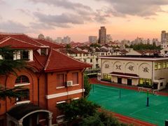 -上海市位育初级中学