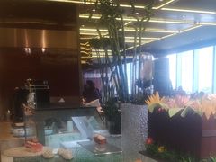 -大中华希尔顿酒店-念自助餐·嗨啤·小龙虾