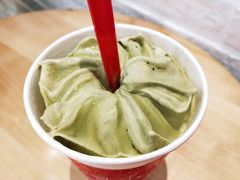 抹茶巴旦木-DQ·蛋糕·冰淇淋(科华王府井店)