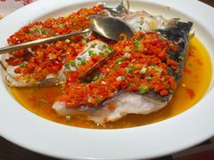 老坛剁椒蒸鲜活鱼头-老湘村·湖南土菜(天河维多利店)