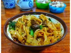 牛肉油泼扯面-马振面(小皮院店)