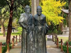 -汇龙潭