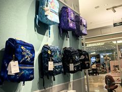 -康朴乐儿童学习桌椅(蓝色港湾店)