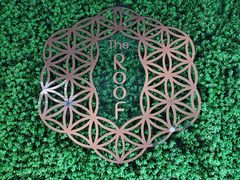 -The ROOF (通盈中心店)