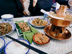 -蜗牛小馆醉乡民谣云南菜(惠新西里店)