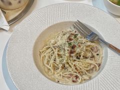 奶油杂菌培根意面-露露家咖啡店