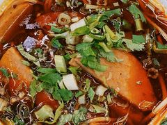 -拈签一笑黄牛肉辣卤串串