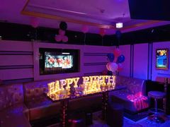 -莹乐迪量贩式KTV(祝桥店)