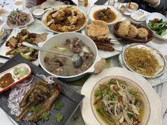 -马尔龙新疆饭店·清真(瑞景店)