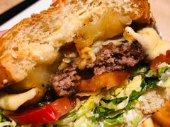 -The Habit Burger Grill 哈比特汉堡(复兴soho店)