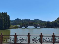 -星湖旅游景区七星岩