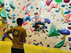 -问山MountQuest攀岩馆