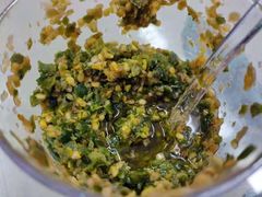 -渝之汇牛肉豌杂面