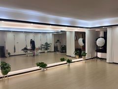 -简·无界健身工作室·运动康复·体态(石厦店)