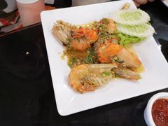 -J Daeng Seafood