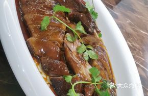 Special Dongguan Xiang-Infused Roast Ma Gang Goose
