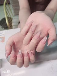 -尤米一站式美甲美睫