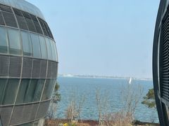 -上海滴水湖皇冠假日酒店