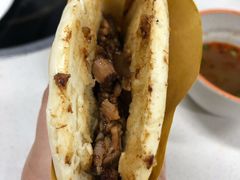 纯香肉夹馍-金城回忆(万科店)