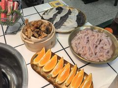 -扎起市井老火锅(乐山总店)