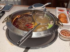 -左庭右院鲜牛肉火锅(环球港店)