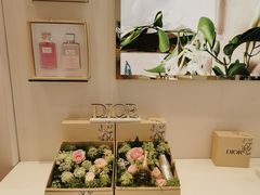 -Dior迪奥(上海世茂广场店)
