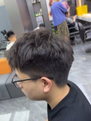 -米可造型烫发染发