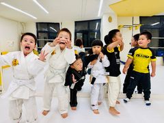 -勇气斑马·巴西柔术&跆拳道(浦东三林店)