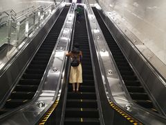 -红土地(地铁站)