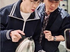 -ZING COFFEE 镜咖啡