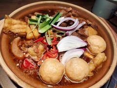 -蔡婶牛腩牛杂煲(长安万科店)