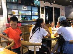 大堂-鑫花溪牛肉米粉(人民广场店)