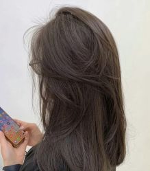 -妃格美发沙龙·烫发·染发