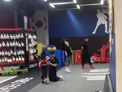 -成杰格斗·拳击·柔术·防身术(建设路店)