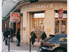 -乐蓬马歇百货公司(Rive Gauche)