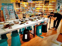-新华书店(泉城路店)
