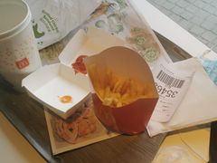 -麦当劳(欢乐谷店)