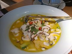 QQ酸汤鱼-蜜桃餐厅·伴山(绿宝广场店)