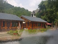 -本溪汤沟绿石谷森林公园