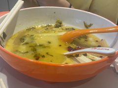 -小六鱼你.下饭酸菜鱼(益田假日广场店)
