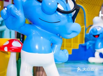 世茂广场开业｜蓝精灵首次中国公益巡展来了