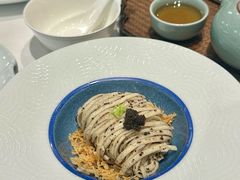 黑松露冷乌冬面-伯衡55·吉品轩(乌鲁木齐南路店)