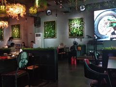 -烤圣自助美食音乐餐厅