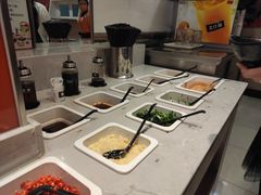 自助调料区-呷哺呷哺(西单大悦城店)