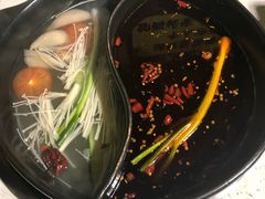 -钢管厂五区小郡肝串串香(奥克斯广场锦城万达店)
